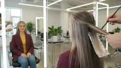 Hoe je grijs haar goed dekt zonder je haar te beschadigen – simpele tips van een stylist