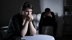 Hoe je een vreemdganger eenvoudig herkent: 8 veelzeggende signalen