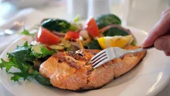 5 veelvoorkomende vissoorten die je voeding eenvoudig verrijken met gezonde voedingsstoffen en vitaminen